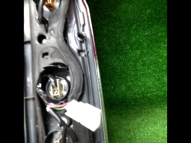 Toyota
200 series
Hiace
Type 4 ~
Genuine tail lamp