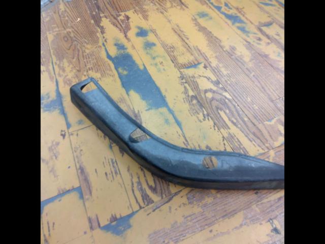 Honda
NSX / NA1 / NA2
Genuine lip spoiler *Crack in mounting hole