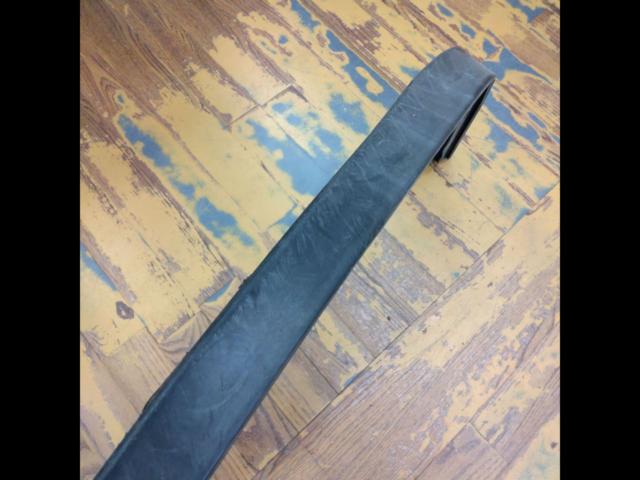 Honda
NSX / NA1 / NA2
Genuine lip spoiler *Crack in mounting hole