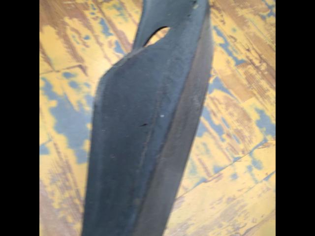 Honda
NSX / NA1 / NA2
Genuine lip spoiler *Crack in mounting hole