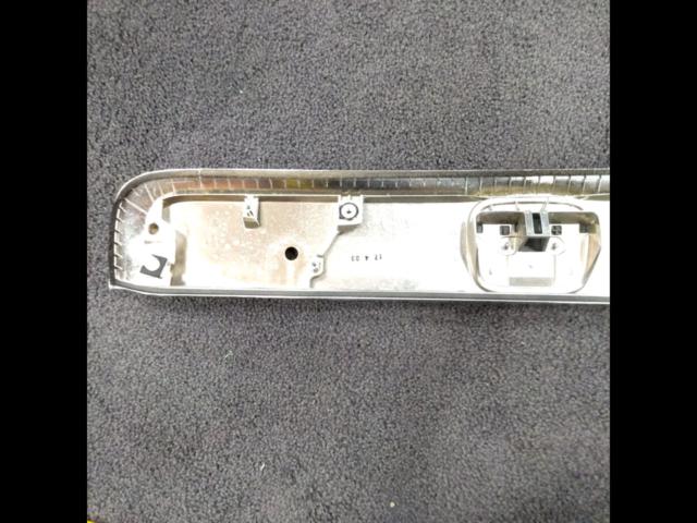 N-ONE
Genuine
Back door garnish