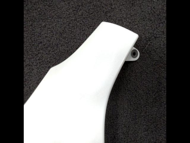 200 series
Hiace
Genuine
Corner fender
Passenger side