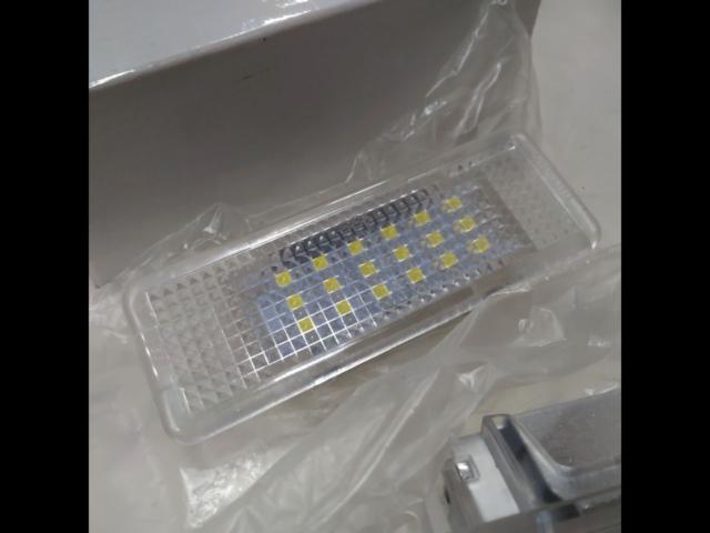 BMW
X5
Unknown Manufacturer
LED
Courtesy light