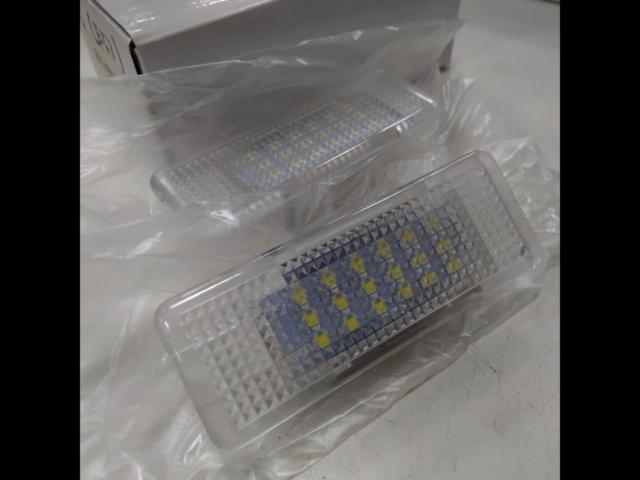 BMW
X5
Unknown Manufacturer
LED
Courtesy light