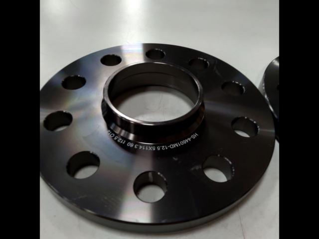 [114.3-5H
12.5 mm
Φ60
iiD for bolt-on vehicles
Hub ring
Integrated spacer
Two