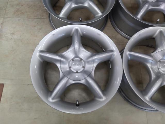 Infinite
N96RG
5-spoke wheel