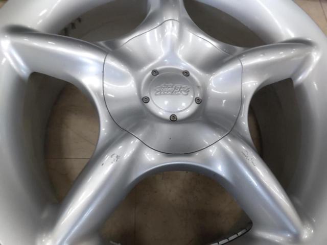 Infinite
N96RG
5-spoke wheel