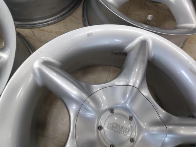 Infinite
N96RG
5-spoke wheel