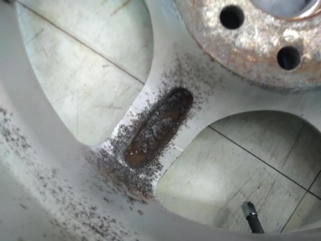 Infinite
N96RG
5-spoke wheel