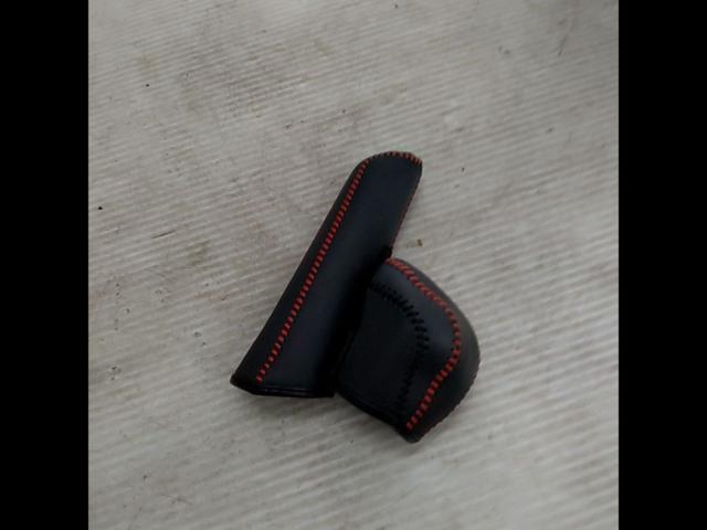 Unknown Manufacturer
Shift knob/handbrake cover
Toyota/A200 series
Rise