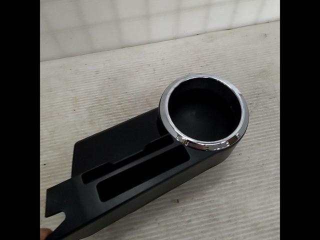 E - force - Unknown
Center console additional drink holder
[Toyota
A200 series/Raize