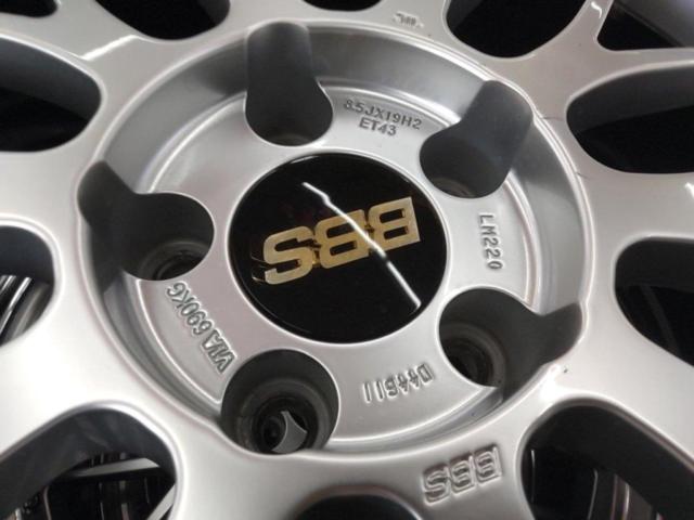 BBS
LM 220
+
MICHELIN
PILOTSPORT
4S