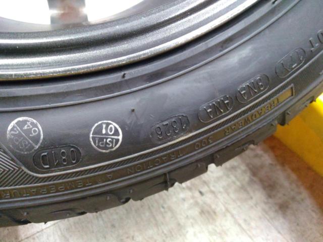 RAYS with unused tires
VOLK
RACING
TE37
SONIC
CLUB
RACER
+
KENDA
KR 20