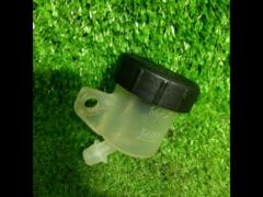 Brembo
For the master cylinder
Reservoir tank