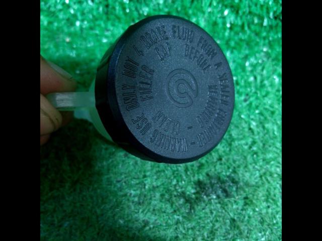 Brembo
For the master cylinder
Reservoir tank