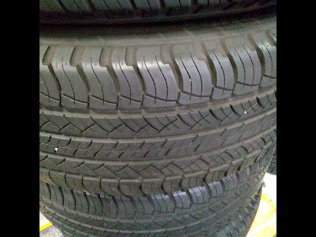 [Four] only tire MICHELIN
LATITUDE
TOUR
HP