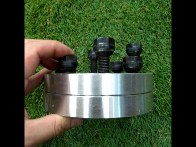 Unknown Manufacturer
Wide tread spacer / Waitore
M12 × P1.5
100-4H
20 mm