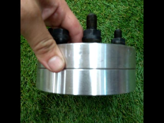 Unknown Manufacturer
Wide tread spacer / Waitore
M12 × P1.5
100-4H
25 mm