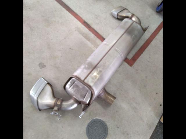 BMW
5 Series
540i
G30
Genuine
Muffler