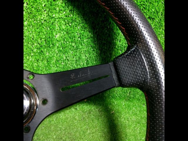 NARDI
CLASSIC
Punching Leather
Steering
35Φ