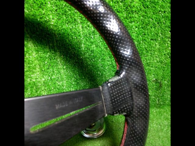 NARDI
CLASSIC
Punching Leather
Steering
35Φ