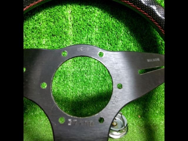 NARDI
CLASSIC
Punching Leather
Steering
35Φ