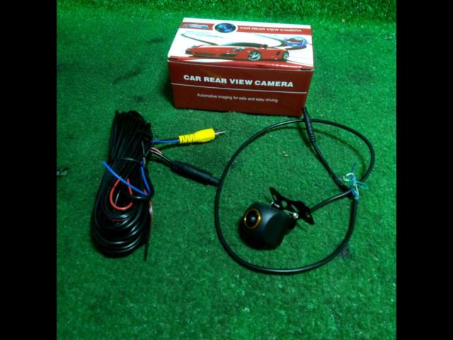 Unknown Manufacturer
Backup camera (rearview camera)