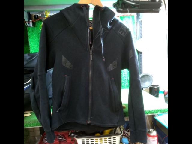 KUSHITANIxYOSHIMURA
REBRO
HOODIE
K-1976Y
Size: S