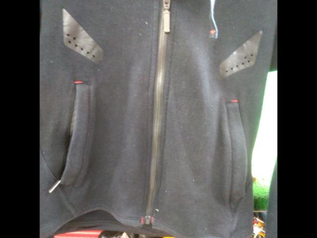 KUSHITANIxYOSHIMURA
REBRO
HOODIE
K-1976Y
Size: S