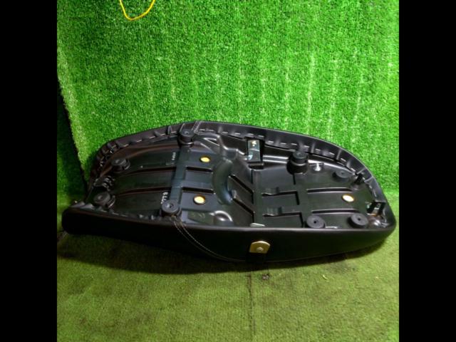 KAWASAKI
Z 900 RS
Genuine OP
High seat