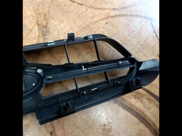 SUBARU
BP / BL Legacy
Genuine
Front grille