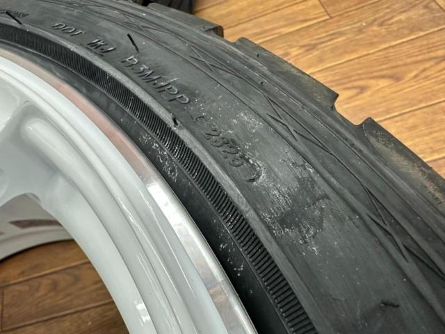 YOKOHAMA
ADVAN
Racing
RS3
WMR
V3800
+
VALINO
GREEVA
08D
255 / 35R18
TW360