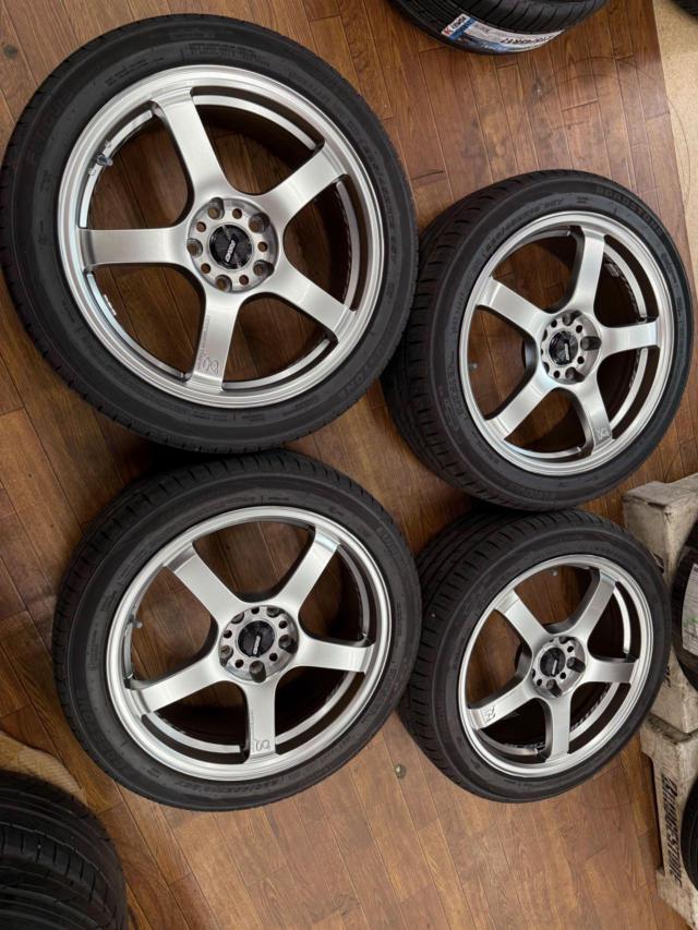 RAYS
GRAM
LIGHTS
T57-RC+ROADSTONE
EUROVIS
Sport04