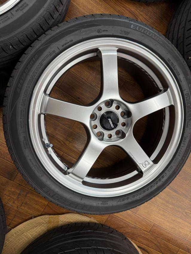 RAYS
GRAM
LIGHTS
T57-RC+ROADSTONE
EUROVIS
Sport04