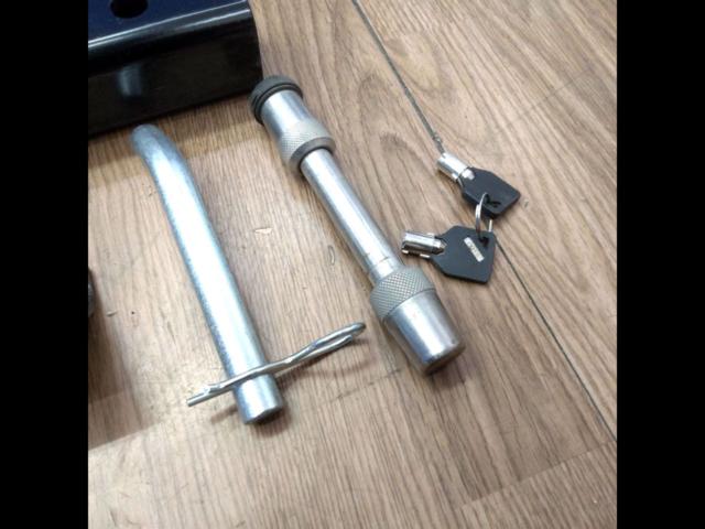 GlobalTight/CURT hitch receiver
Every Wagon / DA 17 W