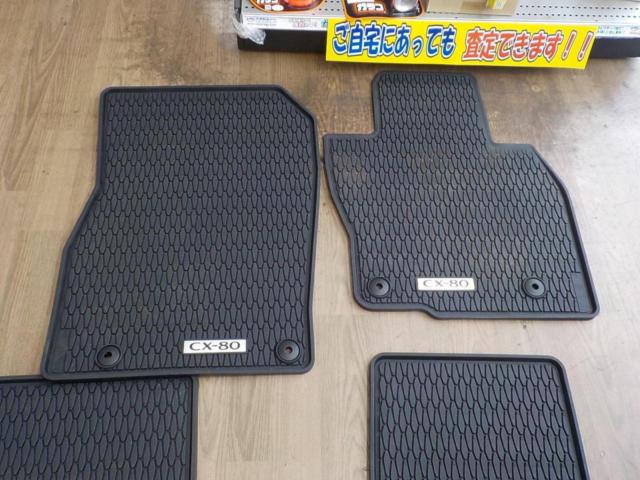 MAZDA genuine option
All weather mat
Used in a CX-80 / 2025 model / 3-row, 6-seater / without captain's seats.