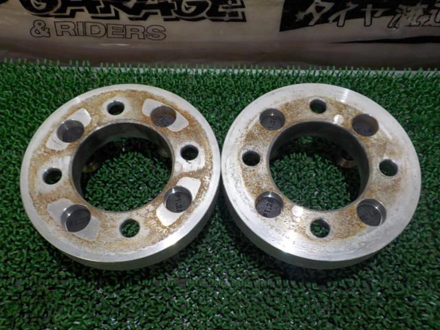 Unknown Manufacturer
Wide tread spacer