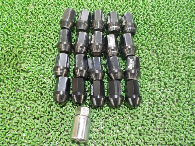 Durax
Wheel nut
[M12xP1.25]