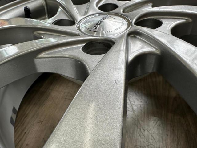 TREASURE
ONE
Innocence
+ YOKOHAMA
ECOS
ES31+BluEarth
ES32