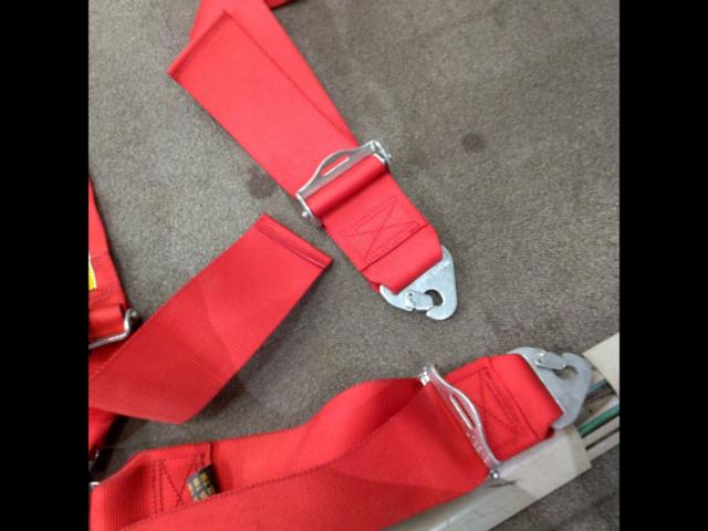 sabelt
Turnbuckle four-point seat belt