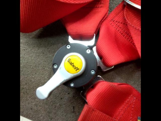 sabelt
Turnbuckle four-point seat belt