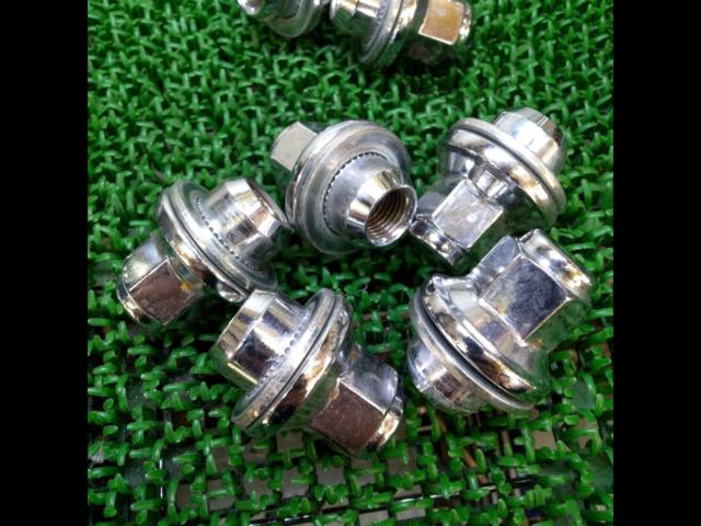 Toyota
Genuine wheel nut
M14xP1.5
Taira-za
20-piece set