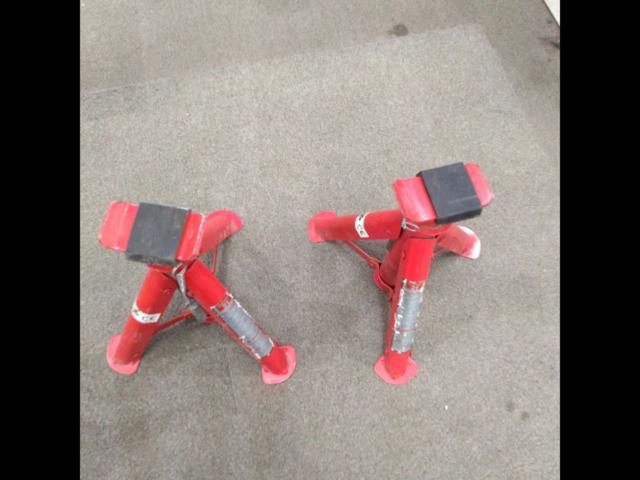 Unknown Manufacturer
2t
Foldable jack stand
Two legs set
