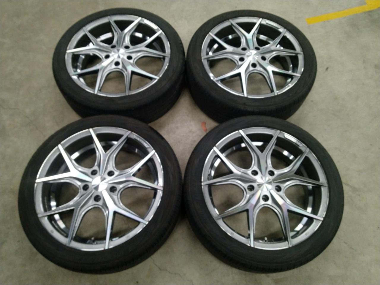 ROJAM
Premium
Wheels
ABBEY+YOKOHAMA
BluEarth-RV
RV03
215 / 45R18
93W
XL