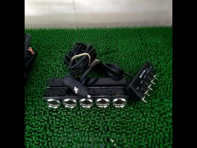 KASHIMURA
5-cigarette socket with switch