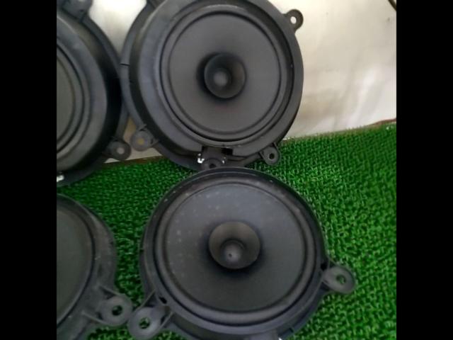 Mazda
Genuine speaker
