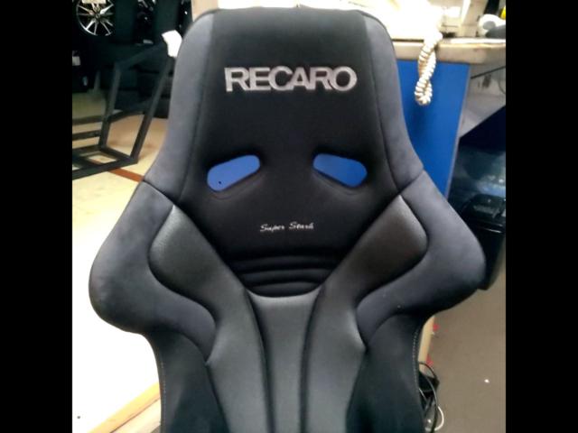 RECARO RS-G Super Stark SI スーパーシュタルク フルバケ | 目立った 