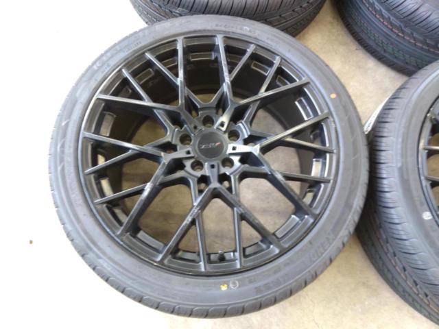 EXTREME
SPORTZ
TSW
Sebring
+
KENDA (Kenda)
KR32