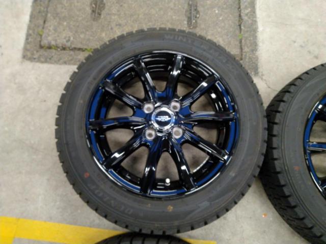 Under stairs
weds
TEAD
SH
+
DUNLOP
WINTERMAXX
WM02