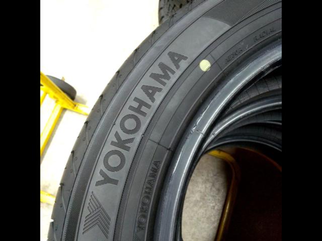 YOKOHAMA
BluEarth-FE
AE30